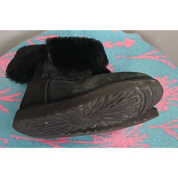 Ugg womens size 7 black ankle Bailey 1 button boot suede leather sherpa fur - Picture 6 of 8